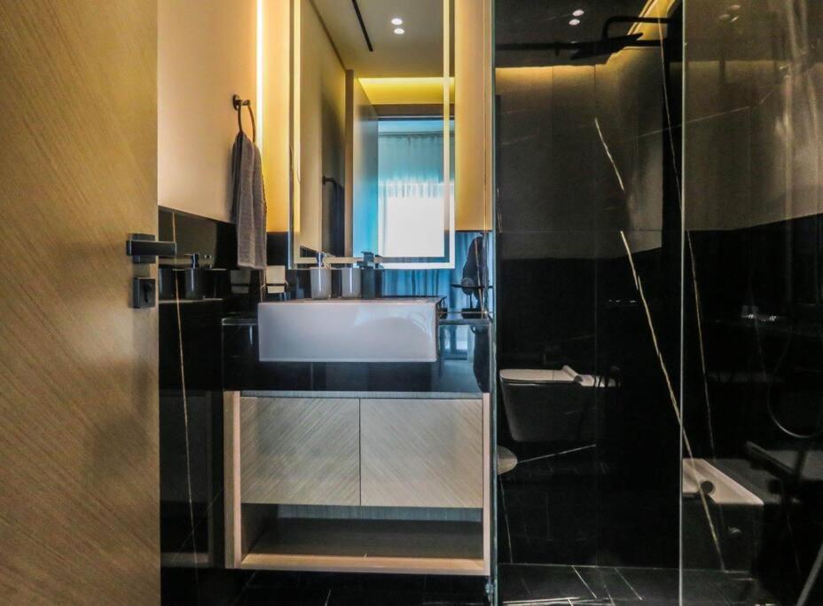 Stylish 2 Bedroom In Binghatti, Business Bay Dubai Dış mekan fotoğraf